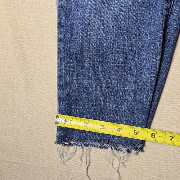 Levi's Women's Shaping Skinny Mid Rise Jeans, Blue, 32x30 - Picture 13 of 16